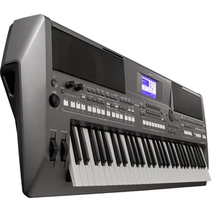 YAMAHA（ヤマハ） PSR-S670　PORTATONE（ポータトーン）　電子キーボード