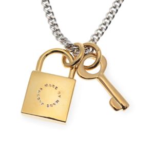 MARC BY MARC JACOBS�i�}�[�N�o�C�}�[�N�W�F�C�R�u�X�j M0004935�^044 �l�b�N���X