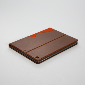 【iPad Air】ZENUS Rolling Stones Classic Tongue Cambridge Diary（ローリングストーンズ クラシックタン ケンブリッジダイアリー） ハイブリッド 自動オン・オフ機能付 スタンド機能 ボタンなし（Cambridge orange）