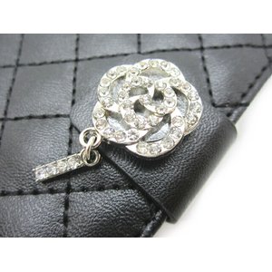 iPhone5★CHANEL STYLE★シャネルのマトラッセモチーフのケース!! 輝くカメリアのデコパーツがゴージャス!! 【CHANEL】全2色 ブラック