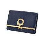 Salvatore Ferragamo(サルバトーレフェラガモ) 22C110 594258 oxford blue GANCINI ガンチーニ キーリング付カードケースの詳細ページへ