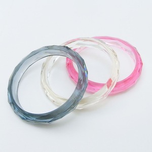 クールなアクリルバングル（スリム・ピンク）