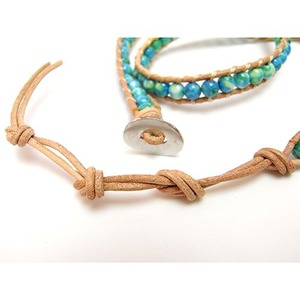 天然石＆カラーレザーラップブレス（グリーンマグネサイト）