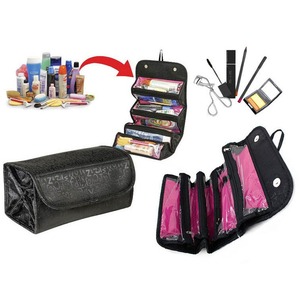 コンパクトなのに大容量の小分け出来る化粧ポーチ