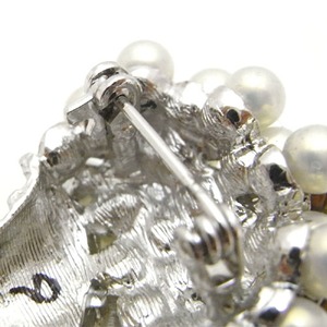 Iパール＆クリスタル花かごブローチ（ブラック）