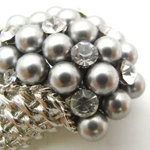 Iパール＆クリスタル花かごブローチ（ブラック）