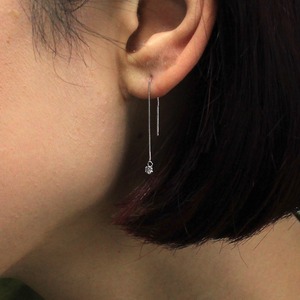 10金ホワイトゴールド0.1ctダイヤモンドショートアメリカンチェーンピアス