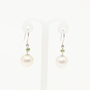 プラチナ　7mmあこや真珠 ペリドット フックピアス　パールピアス