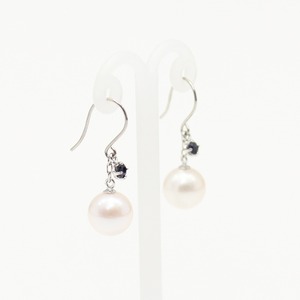 プラチナ　7mmあこや真珠 サファイア フックピアス　パールピアス