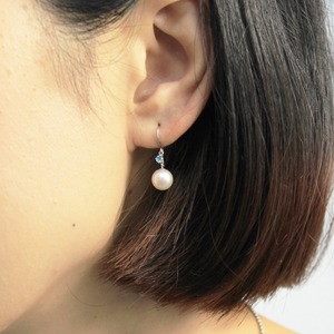 プラチナ　7mmあこや真珠 ブルートパーズ フックピアス　パールピアス