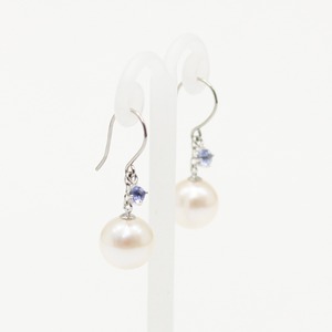 プラチナ　7mmあこや真珠 タンザナイト フックピアス　パールピアス