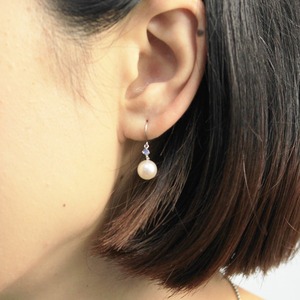 プラチナ　7mmあこや真珠 タンザナイト フックピアス　パールピアス