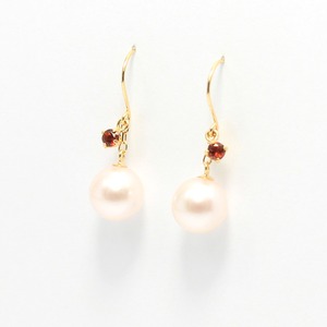 18金 イエローゴールド　7mm珠 アコヤ本真珠　ガーネット　フックピアス　パール　誕生石