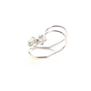 10金ホワイトゴールド フラワー イヤーカフ