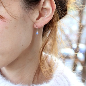 プラチナ 0.5ct タンザナイト フックピアス