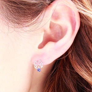 ホワイトゴールド ネコ アイオライト フェイス スタッド ピアス 