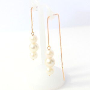 18金ピンクゴールド アコヤ真珠 スリーストーン チェーンピアス