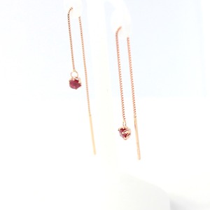 ピンクゴールド 誕生石 ルビー チェーンピアス