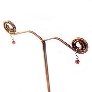 ピアス ルビー K18 イエローゴールド 7月 誕生石 ジプシーピアス シンプル