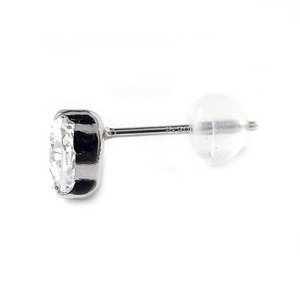 ピアス キュービックジルコニア プラチナ Pt900 5mm ハート 高品質 シリコン製ダブルロックキャッチ仕様 一粒留