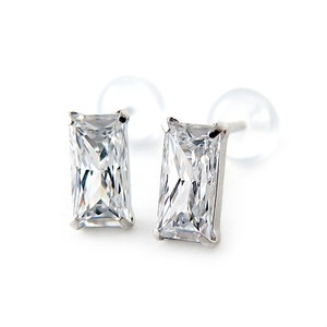 ピアス キュービックジルコニア プラチナ Pt900 バゲット 高品質 シリコン製ダブルロックキャッチ仕様 一粒留