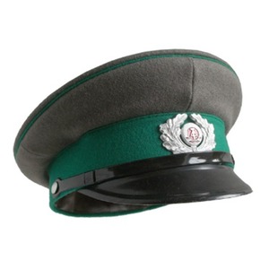 東ドイツ軍放出国境警備隊制帽未使用デットストック　55ｃｍ
