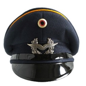ドイツ連邦国軍放制帽未使用デットストック　57ｃｍ