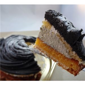 黒いモンブラン 1台 (直径約12cm)