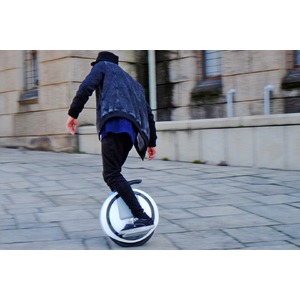 【国内正規品】Ninebot ONE ナインボットワン一輪車 ホワイト