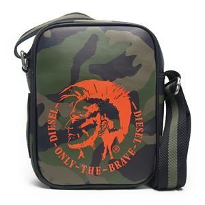 DIESEL �i�f�B�[�[�� �j X00877 P0330 H5254 �V�����_�[ Camouflage�^Khaki