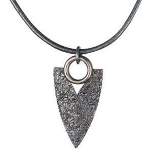 Kalevala Jewelry�i�J�������W���G���[�j �����E�n�[�h�E�����E���A�E�h���[���Y �y���_���g