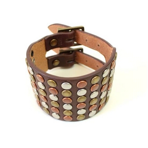 MARC BY MARC JACOBS(マークバイマークジェイコブス) 78362 Rivet Cuff バングル ブラウン