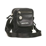 DIESEL(ディーゼル) ショルダーバッグ ブラックXD59-PR520-T8013 バッグ バッグ 2009新作