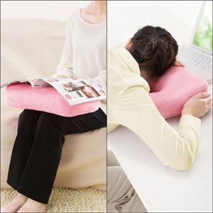 もっちりふわふわ どこでもいろいろクッション