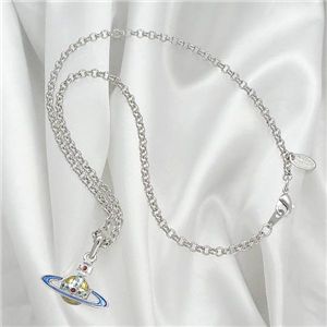 Vivienne Westwood�i���B���B�A���E�G�X�g�E�b�h)