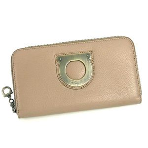 Ferragamo（フェラガモ） 長財布 GANCIO INLET VITELLO 22A963 433855 ライトピンク