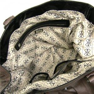 Guess（ゲス） ショルダーバッグ MUSTIQUE VY306724  ベージュ