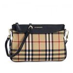 Burberry（バーバリー） ナナメガケバッグ PEYTON BLACK