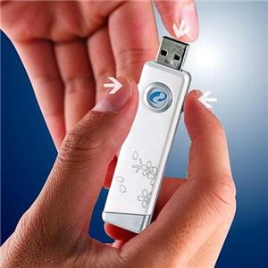 大容量USBメモリー8GB