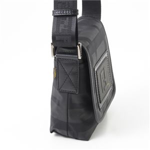 FENDI����å��󥸥㡼�Хå�  7VA155 ZM4 XB8��B�����ס�
