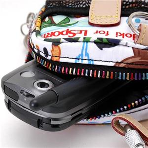 tokidoki for LeSportsac 携帯ポーチ　PORTATELEFONO 9530 トラスポルト