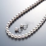 真珠総合研究所 あこや真珠＜花珠＞8-8.5ｍｍネックレス&イヤリングセット
