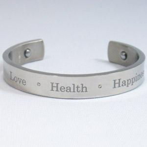 チタンダイヤモンド入りゲルマバングル 小「Love Health Happiness」