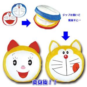 くるりんクッション　ドラえもん