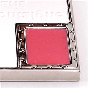 Christian Dior �f�B�I�[���r���[�e�B�[�R���t�B�f���V����