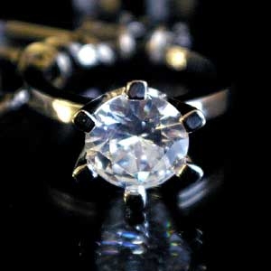 �L���[�r�b�N�_�C���L�[�z���_�[