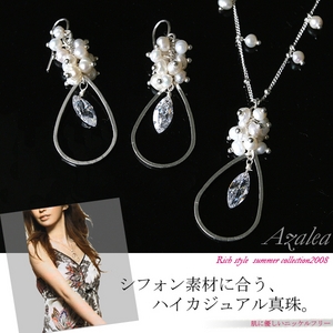 【Azalea】ハイカジュアル淡水パールオーバルキュービックネックレス&ピアス(シャンパンホワイト)