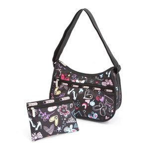 LeSportsac(レスポートサック) ななめがけショルダーバッグ 7520 4977・Girl Talk