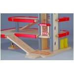 ★PLAN TOYSの木製玩具（木のおもちゃ）★6227★ パーキングガレージ