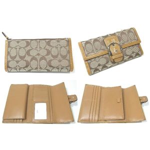 COACH（コーチ） ソーホー シグネチャー チェックブック ３つ折り長財布 ブラウン 42139